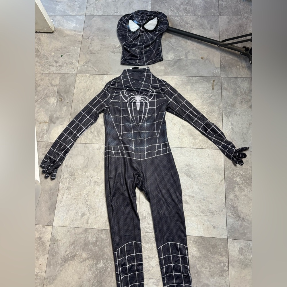Back Superman suit